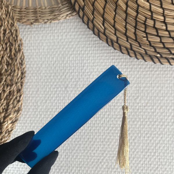Marque page bleu transparent